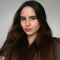 A profile image of Aline Angela